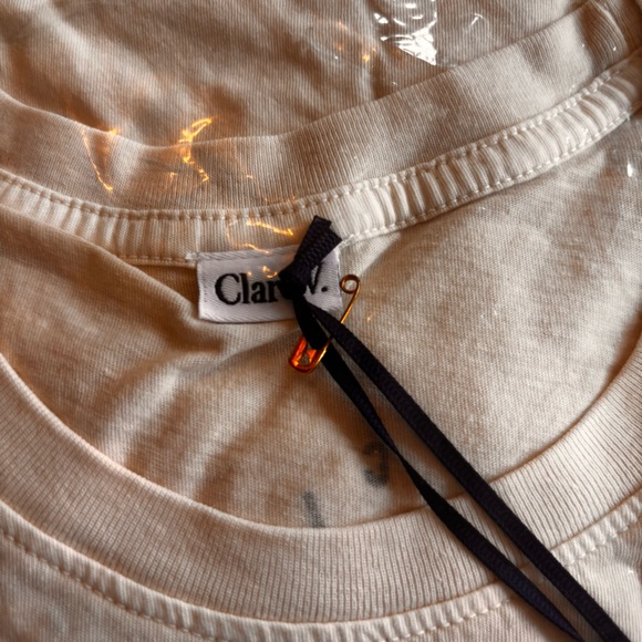 Clare V
Hawaii Mon Amor
T shirt
Size m - Picture 4 of 6